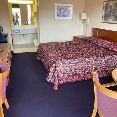 Fairfield Motel Of Winnsboro Екстериор снимка
