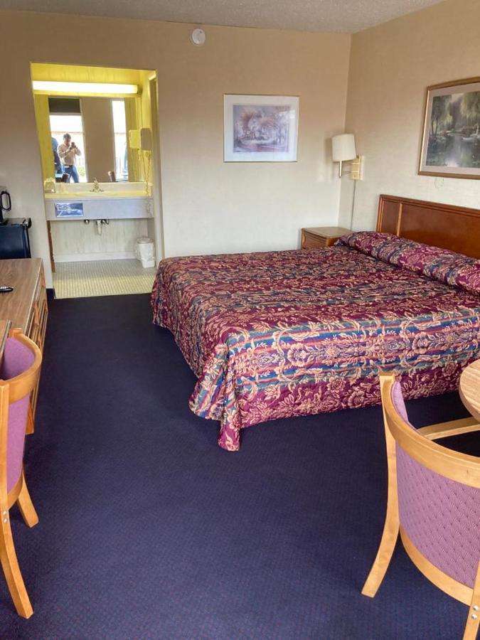 Fairfield Motel Of Winnsboro Екстериор снимка