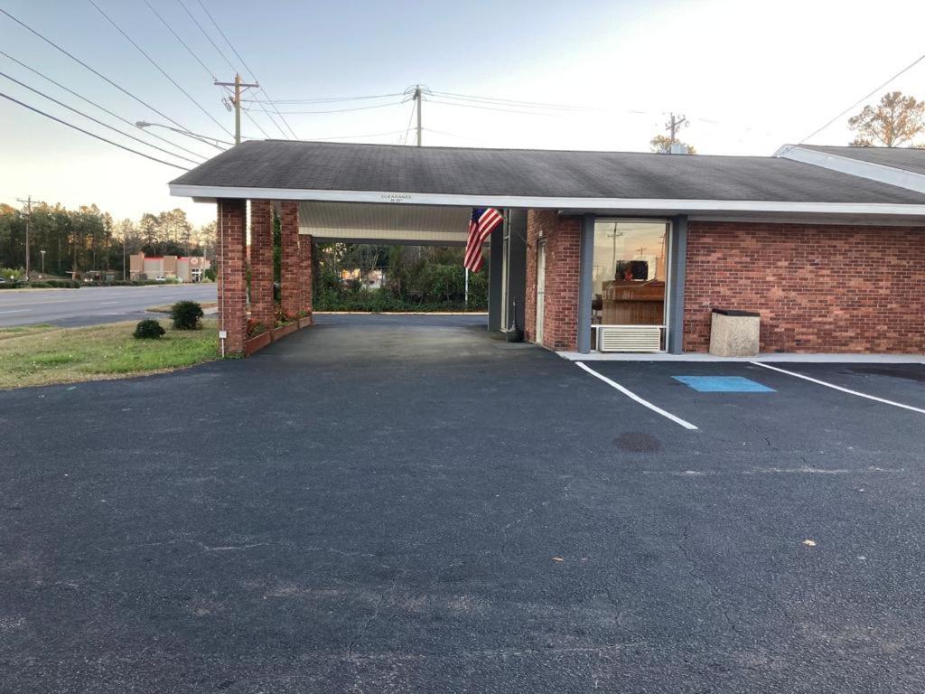 Fairfield Motel Of Winnsboro Екстериор снимка